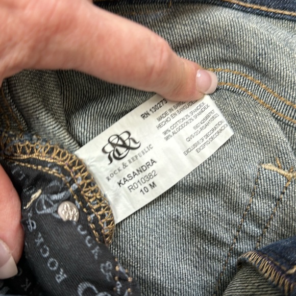 Dark Denim Rock & Republic Low Rise Bootcut Jeans With Crystal Pockets Sz 10 - Picture 9 of 15